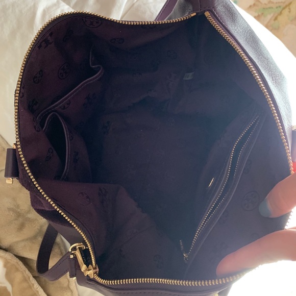 Tory Burch • Large “HoBo” Handbag • (Eggplant) - Picture 6 of 7